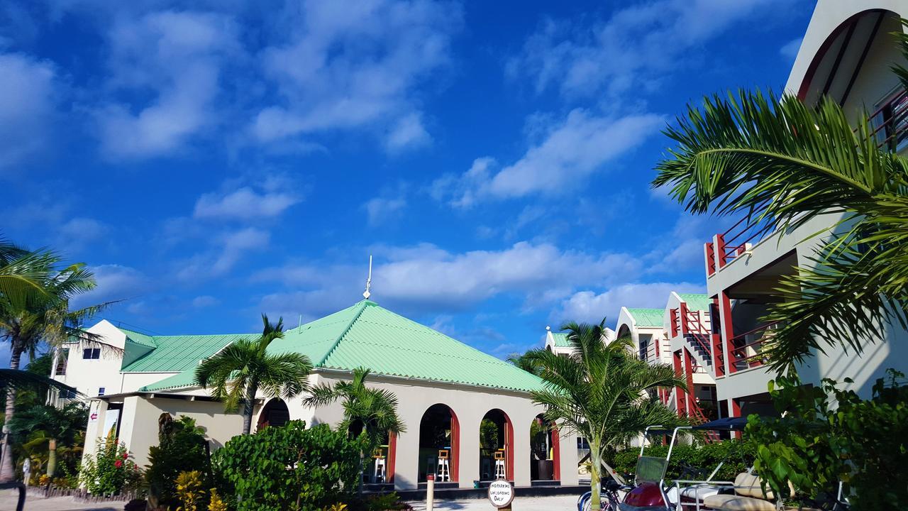 Tres Cocos Resort San Pedro  Exteriör bild