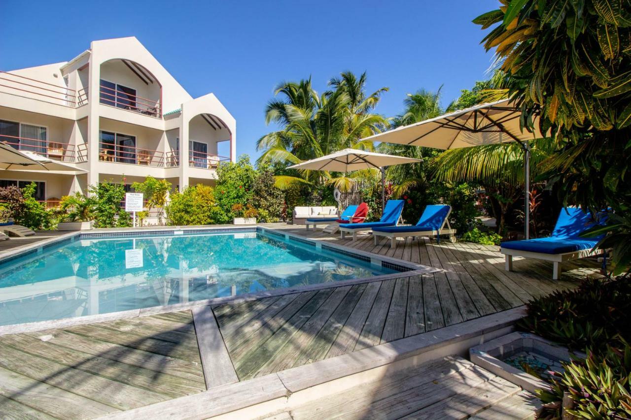 Tres Cocos Resort San Pedro  Exteriör bild